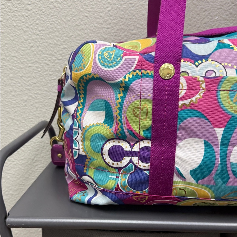 Rare Coach Poppy Graffiti  Duffel with Purple Straps and Luggage Tag- EUC - Picture 6 of 16
